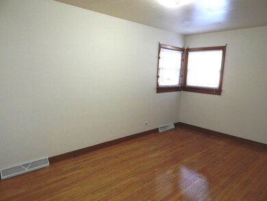 2221 W Glen Flora Ave, Waukegan, IL 60085 - photo 6