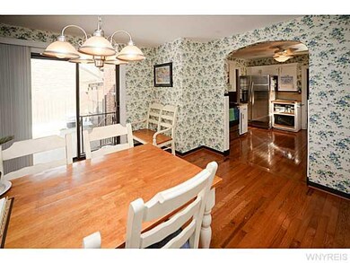 Breakfast Room