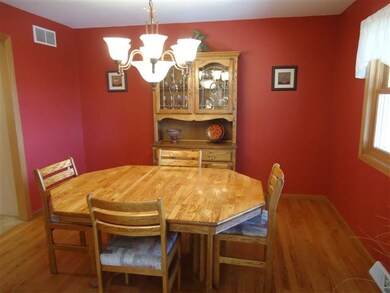 508 Hillcrest Ln, Brooklyn, WI 53521 - photo 5