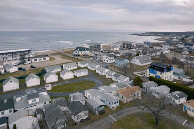 333 Long Sands Rd unit 6, York, ME 03909 - photo 4