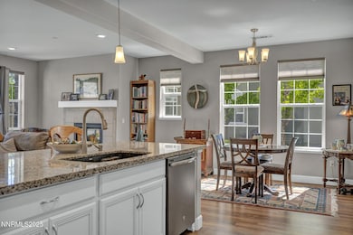 69-web-or-mls-1940-dark-horse-rd-unit-c
