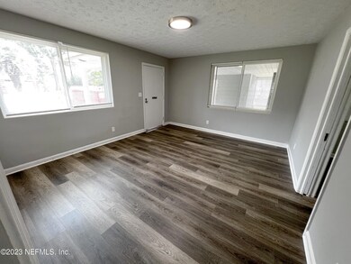 6573 Anvers Blvd S, Jacksonville, FL 32210 - photo 3