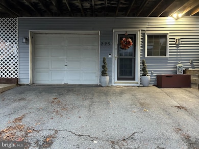 225 Owl Creek Rd, Tamaqua, PA 18252 - photo 3