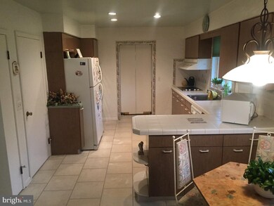 1265 Greenwood Dr, Vineland, NJ 08361 - photo 5