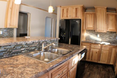 14977 Cochise St, Williston, ND 58801 - photo 7