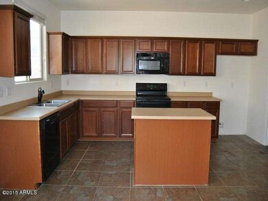 FHA Case 023-303089 - Kitchen (2)