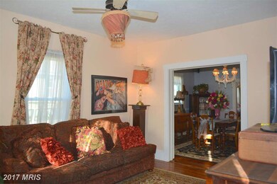 387 Crawford St, Strasburg, VA 22657 - photo 5