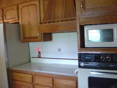 966 Obrien Ave, Schenectady, NY 12303 - photo 5