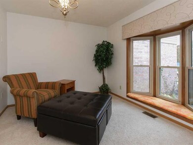 1904 Hillside Dr, Franklin, IN 46131 - photo 4