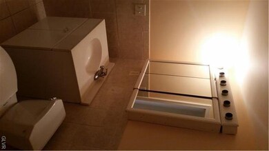 223 N 10th St unit 2, Allentown, PA 18102 - photo 6