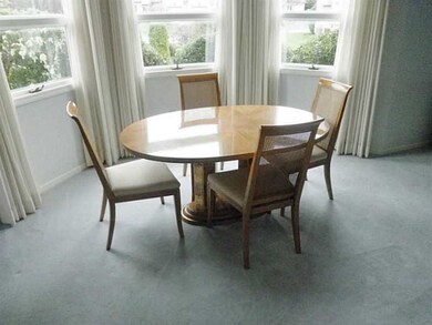 Dining Room. Nice Views!