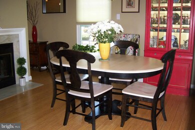 1637 Hugo Cir, Silver Spring, MD 20906 - photo 7