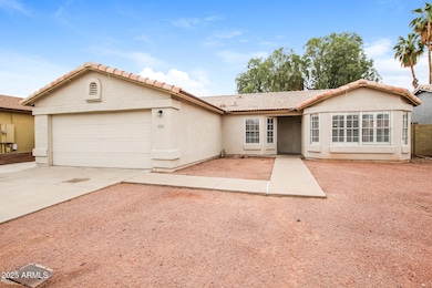 8953 W Monte Vista Rd, Phoenix, AZ 85037 - photo 2