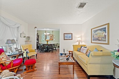 330 Dawn Hill Dr, Friendswood, TX 77546 - photo 4