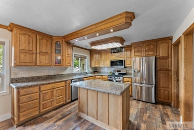 2275 Oak Trail Dr, Idaho Falls, ID 83404 - photo 3