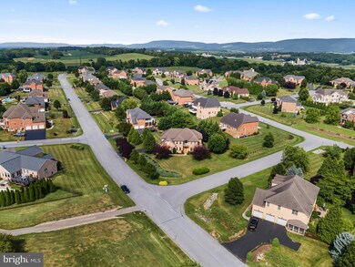 10913 Sasha Blvd, Hagerstown, MD 21742 - photo 3