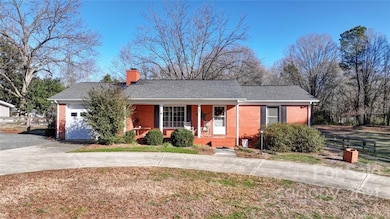 307 S Elm St, Marshville, NC 28103 - photo 2