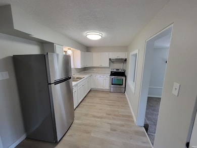 4615 S Calhoun St, Fort Wayne, IN 46807 - photo 6