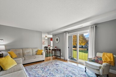 64 Tennis Plaza Rd unit 7, Dracut, MA 01826 - photo 4