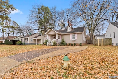 1917 Vanderbilt Cir SW, Huntsville, AL 35801 - photo 2