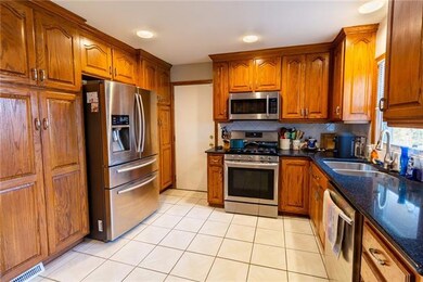 5649 Perry Ln, Merriam, KS 66203 - photo 5