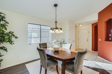 East Weeping Willow Drive_12