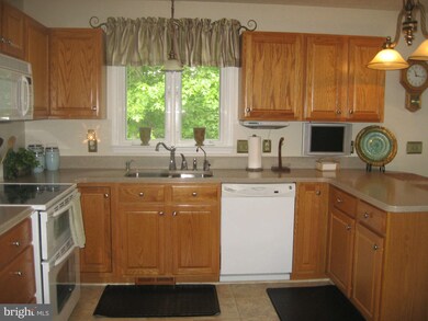 515 Cather Rd, Berryville, VA 22611 - photo 4