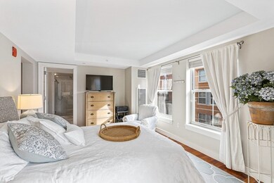4 Battery Wharf unit 4402, Boston, MA 02109 - photo 4