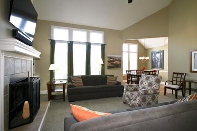 10144 Theden Cir, Lenexa, KS 66220 - photo 3