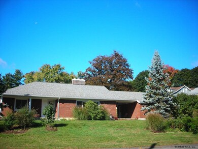 14 Chelton Ave, Troy, NY 12180 - photo 4