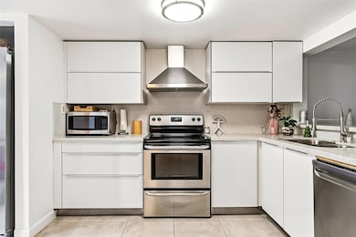 787 NW 91st Terrace, Plantation, FL 33324 - photo 3