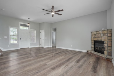 5596 S Pinehurst Ave-9