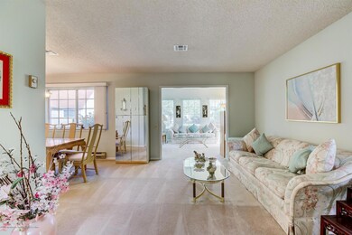 07-Family Room