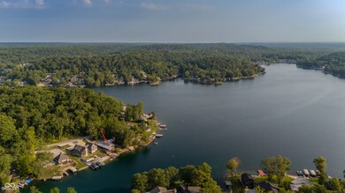 5541 S Poplar Dr, Columbus, IN 47201 - photo 7