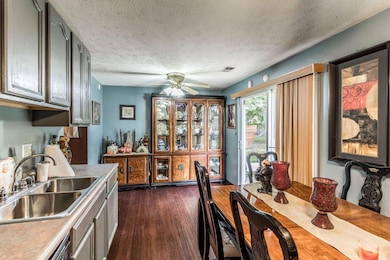 3826 Fergus Rd 09