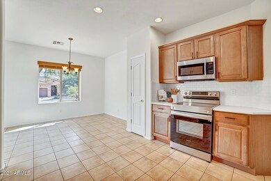 Eat-In Kitchen