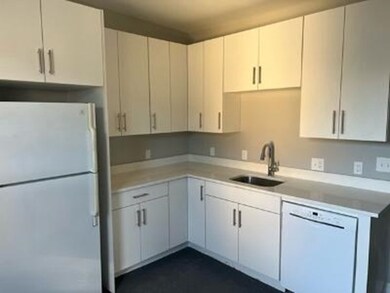 180 Vassal Ln unit 3, Cambridge, MA 02138 - photo 2