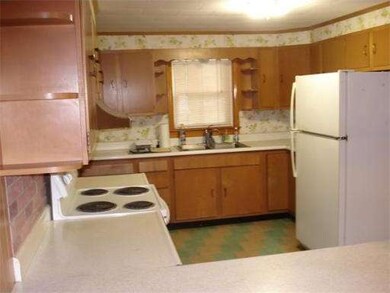 52 Ayer Rd, Shirley, MA 01464 - photo 5