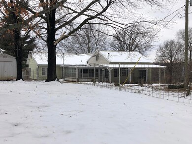 205 E South St, Jerico Springs, MO 64756 - photo 2