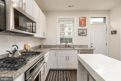 916 Slaters Ln, Alexandria, VA 22314 - photo 7