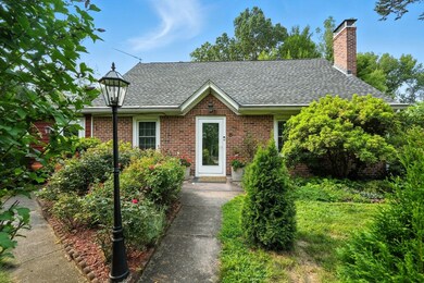 15 Purves St, East Longmeadow, MA 01028 - photo 2