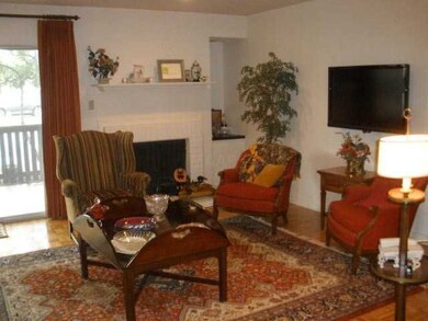 Living Room with fireplace