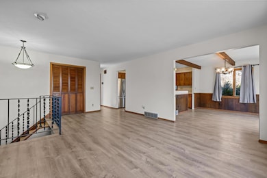 889 Aspen View Cir, Hudson, WI 54016 - photo 7