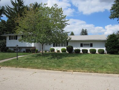 1405 Lonsdale Rd, Columbus, OH 43232 - photo 3