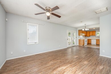 Dining/ Living Room