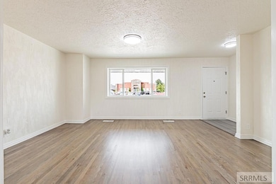 2710 E 17th St, Ammon, ID 83406 - photo 7