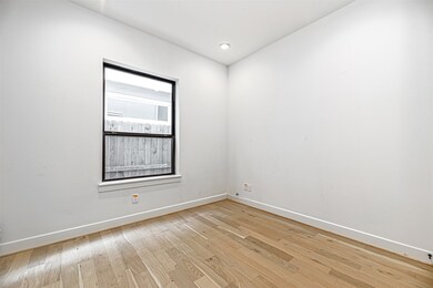 1723 Dunlavy St, Houston, TX 77006 - photo 7