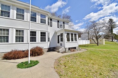 319 Providence Rd unit 319B, South Grafton, MA 01560 - photo 2