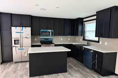 LOT G Cr 124, Floresville, TX 78114 - photo 2