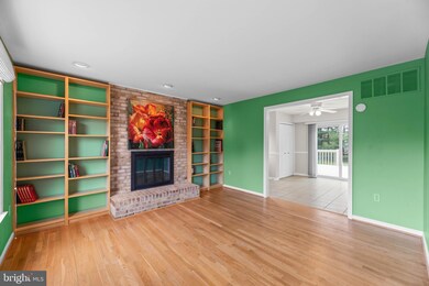 8 Dandelion Ct, Owings Mills, MD 21117 - photo 5